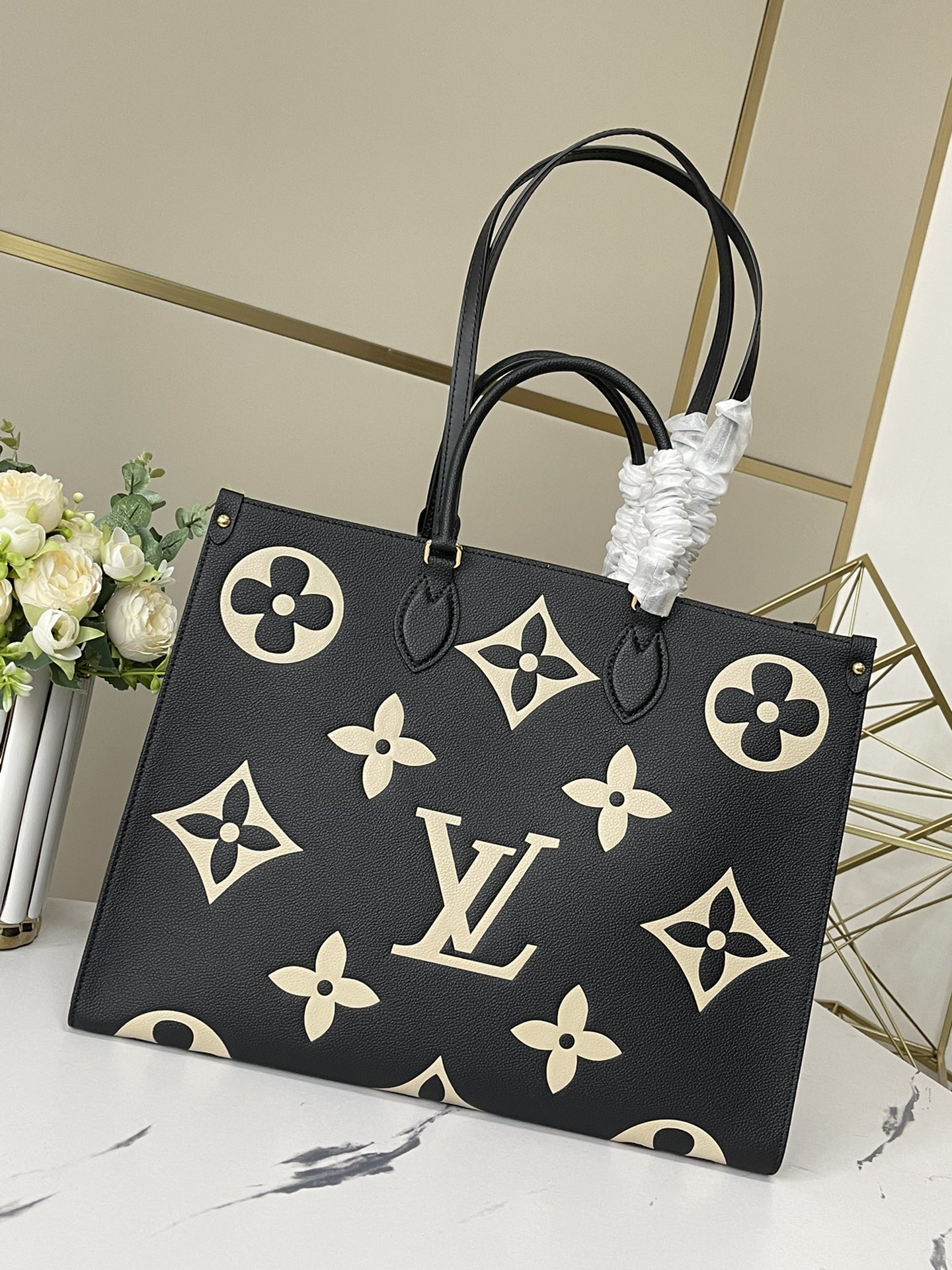 Louis Vuitton Shopping Bags